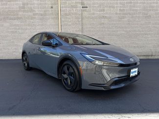 Used 2023 Toyota Prius LE AWD/4WD video 1