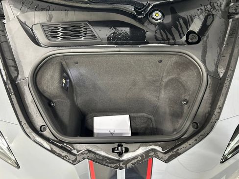 Used 2025 Chevrolet Corvette Stingray Preferred Cpe w/ Z51 Performance Package RWD image 30