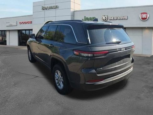 Used 2024 Jeep Grand Cherokee Laredo w/ Luxury Tech Group I AWD/4WD image 5