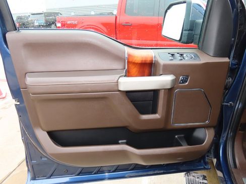 Used 2015 Ford F150 King Ranch w/ Equipment Group 601A Luxury image 24