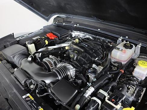 Used 2024 Jeep Wrangler Unlimited Rubicon image 13