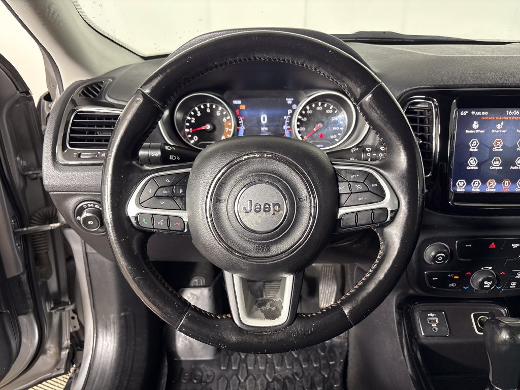 Used 2020 Jeep Compass Limited FWD image 17