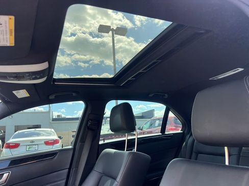 Used 2016 Mercedes-Benz E 350 4MATIC Sedan w/ Premium Package image 10