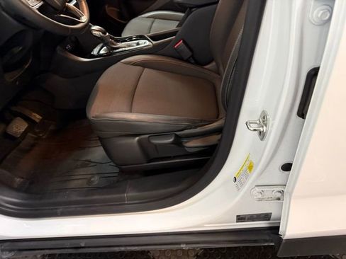 Certified 2024 Buick Encore GX Preferred image 21