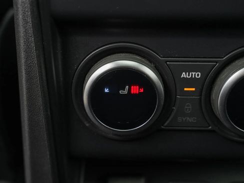Used 2021 Land Rover Defender 110 X AWD/4WD image 11