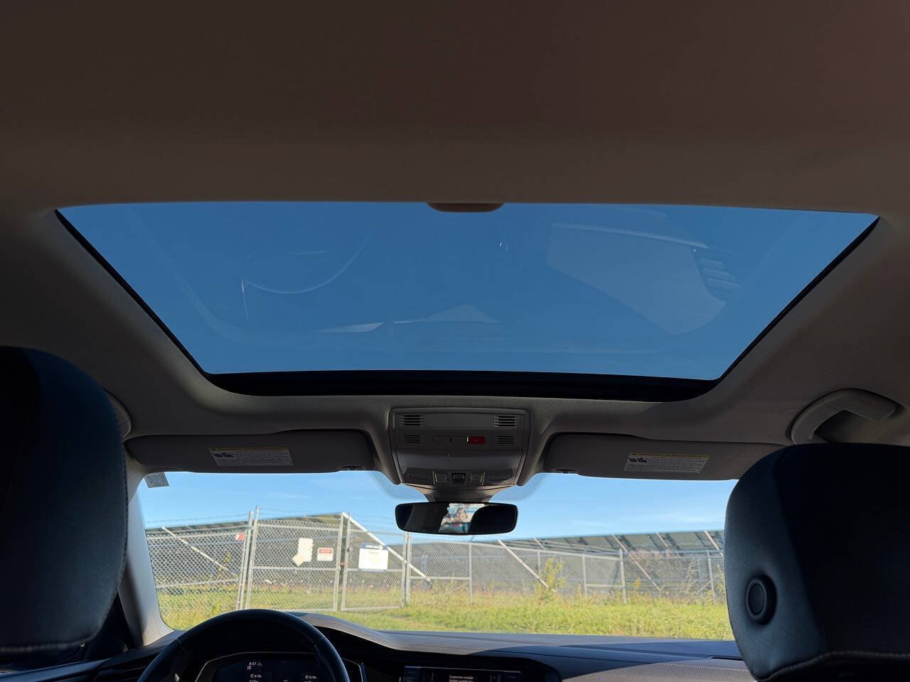 Used 2024 Volkswagen Jetta SE w/ Panoramic Sunroof Package FWD image 28