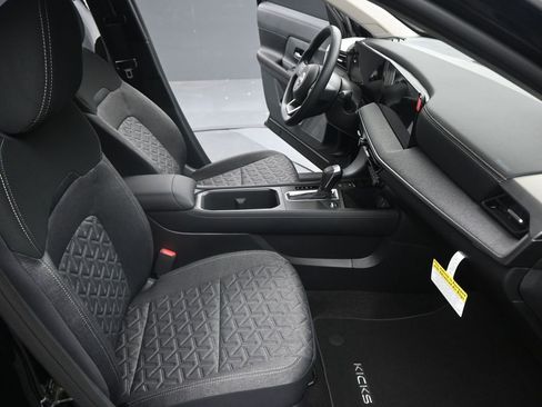 New 2026 Nissan Kicks SV image 19