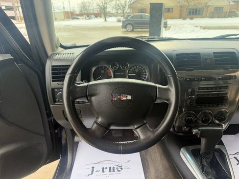 Used 2008 HUMMER H3 Luxury image 12