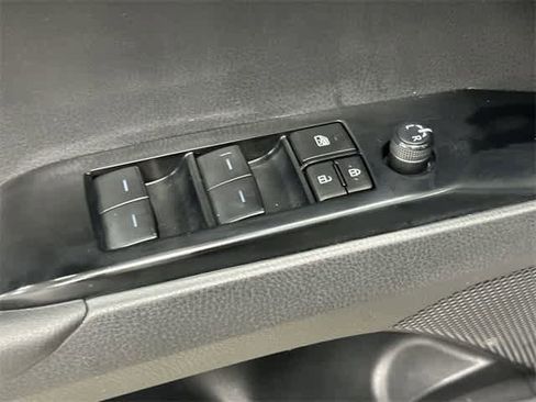 Used 2025 Toyota Camry LE image 20