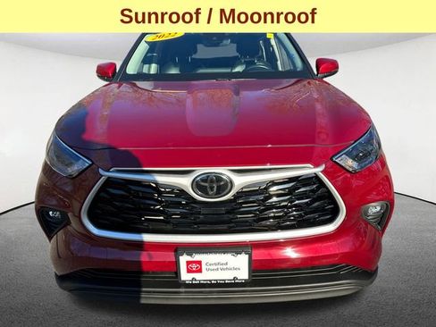Certified 2022 Toyota Highlander XLE image 4