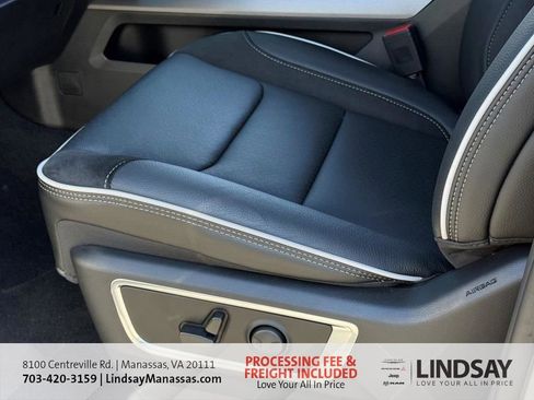 New 2026 RAM 1500 Laramie w/ Night Edition AWD/4WD image 17