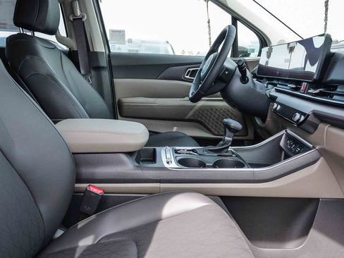 New 2026 Kia Carnival SX FWD image 18