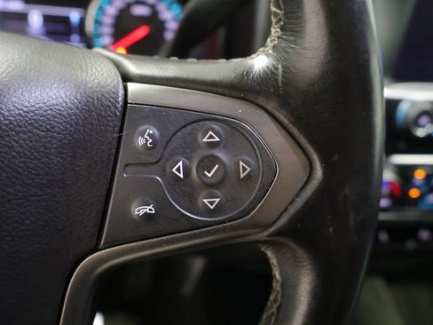 Used 2018 Chevrolet Silverado 1500 LT w/ All Star Edition AWD/4WD image 32