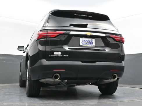 Used 2023 Chevrolet Traverse LT AWD/4WD image 46