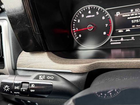 Used 2021 Kia Sorento EX w/ Panoramic Sunroof Package AWD/4WD image 18