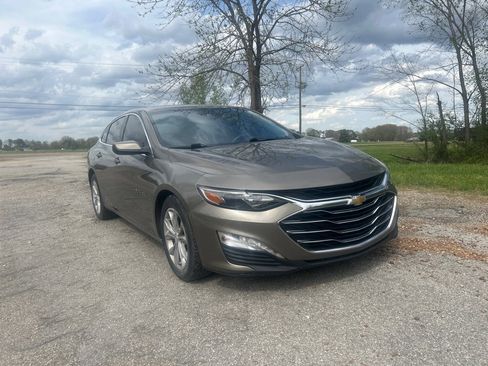 Used 2020 Chevrolet Malibu LT image 1
