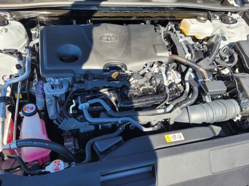 Used 2024 Toyota Camry LE image 18