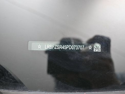 Used 2023 Buick Envision Avenir AWD/4WD image 44