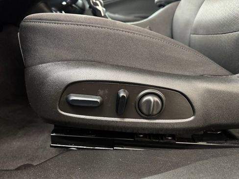 Used 2023 Chevrolet Malibu LT FWD image 15
