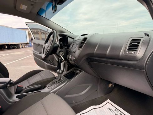 Used 2016 Kia Forte LX image 22