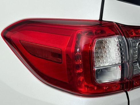 Used 2024 Subaru Ascent Limited w/ Technology Package image 35