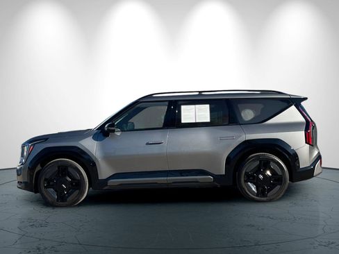 Certified 2025 Kia EV9 GT-Line image 7