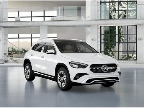 Certified 2025 Mercedes-Benz GLA 250 4MATIC image 10