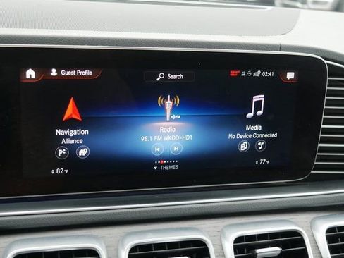 Used 2020 Mercedes-Benz GLS 450 4MATIC image 21