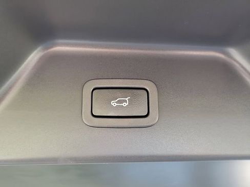 Used 2019 Land Rover Range Rover Supercharged image 18