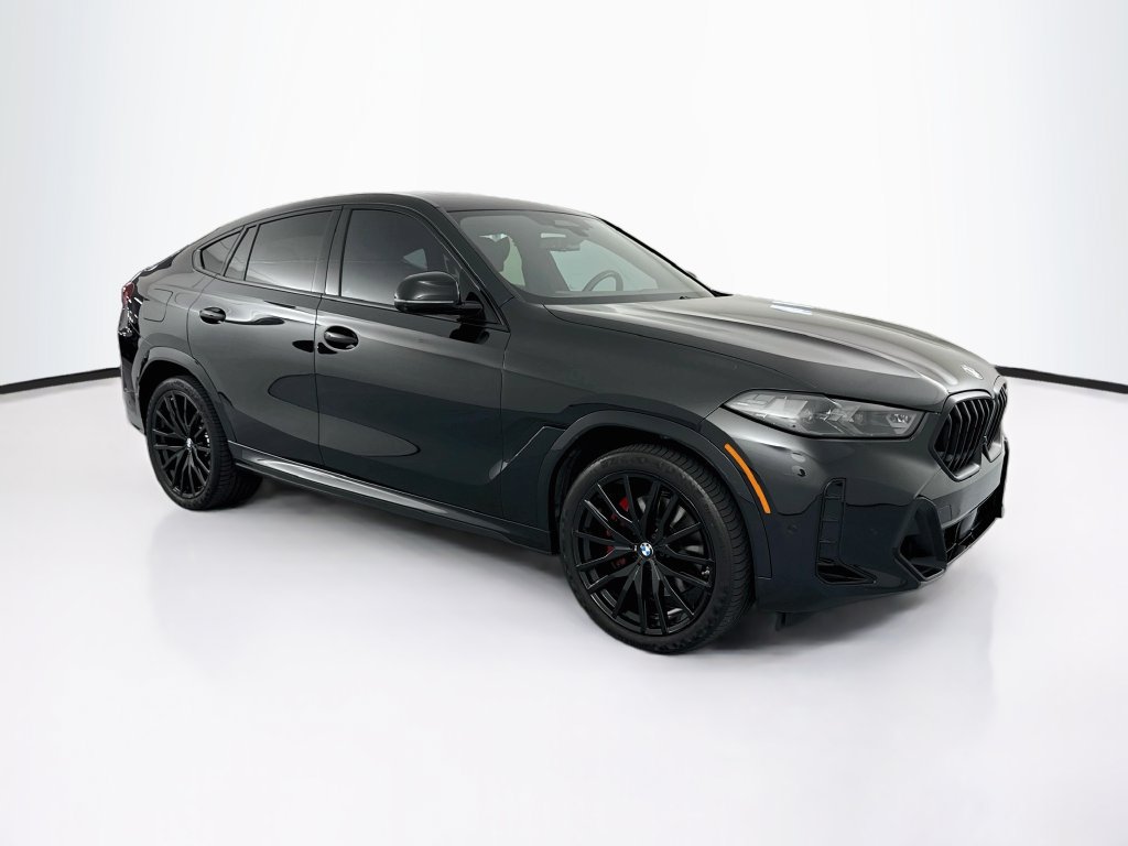 Used 2024 BMW X6 xDrive40i w/ Premium Package AWD/4WD image 3