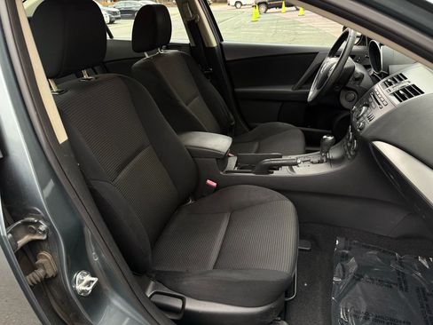 Used 2013 MAZDA MAZDA3 i Touring image 18