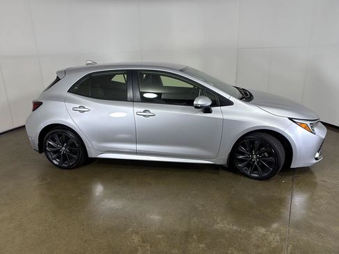 Used 2024 Toyota Corolla XSE FWD image 9