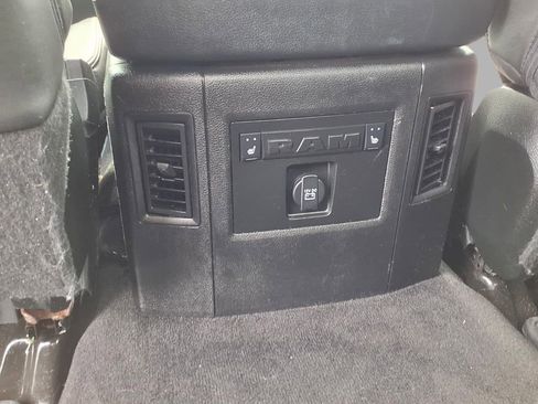 Used 2018 RAM 2500 Limited AWD/4WD image 25