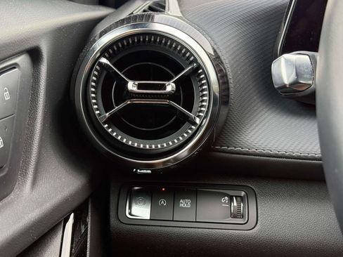Used 2025 Chevrolet Equinox LT w/ Safety and Technology Package FWD image 19