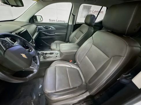 Used 2021 Chevrolet Traverse Premier w/ Redline Edition AWD/4WD image 22