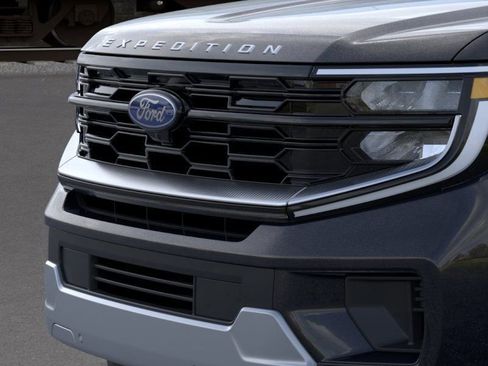 New 2026 Ford Expedition Platinum AWD/4WD image 17