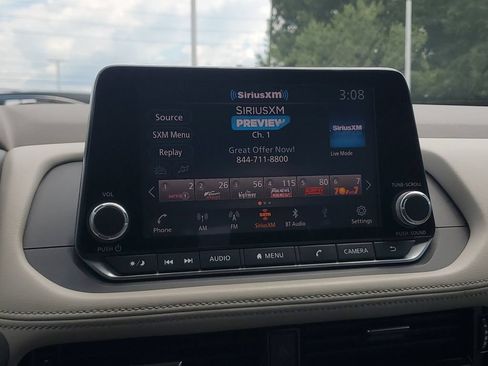Used 2021 Nissan Rogue SV w/ Premium Package FWD image 25