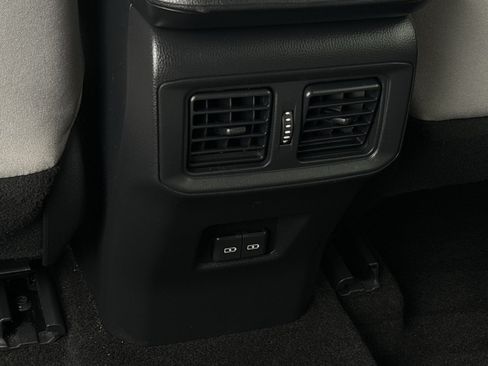 Used 2024 Toyota RAV4 XLE AWD/4WD image 23