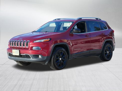 Used 2017 Jeep Cherokee Limited w/ Trailer Tow Group image 3