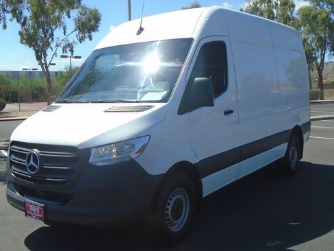 Used 2021 Mercedes-Benz Sprinter 2500 w/ Driver Convenience Package image 1