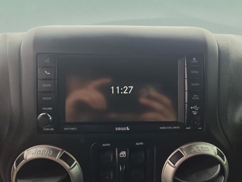 Used 2017 Jeep Wrangler Unlimited Sahara w/ Max Tow Package image 33