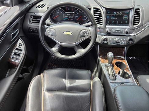 Used 2015 Chevrolet Impala LTZ FWD image 13