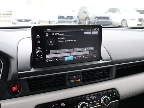 Used 2025 Honda Pilot Elite image 26
