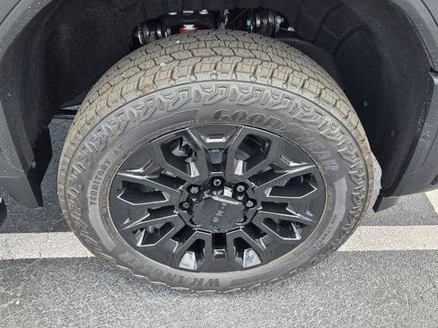 New 2026 GMC Sierra 2500 Denali AWD/4WD image 16