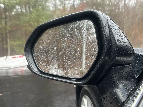 Used 2018 Toyota Camry LE image 25