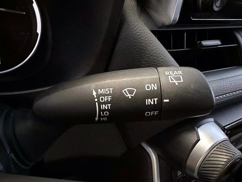 Used 2023 Toyota RAV4 LE AWD/4WD image 28