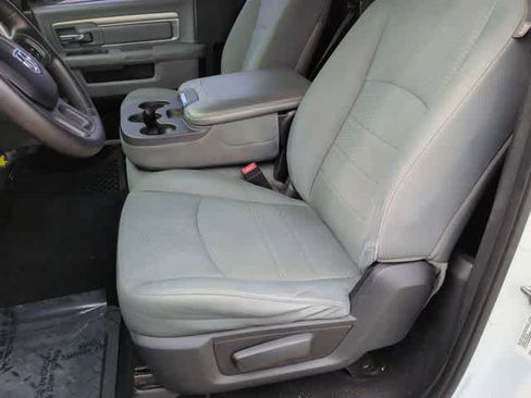 Used 2014 RAM 1500 Express RWD image 16