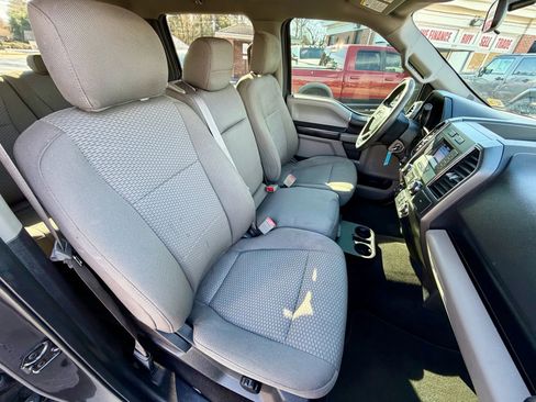 Used 2018 Ford F150 XLT image 11