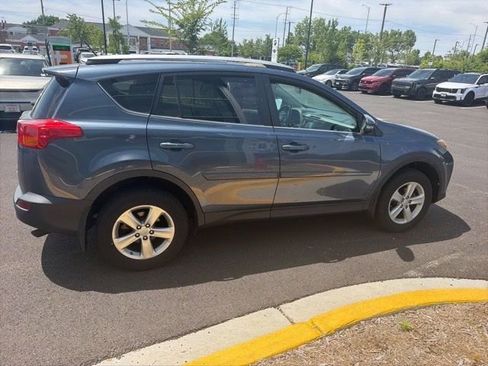 Used 2013 Toyota RAV4 XLE AWD/4WD image 10