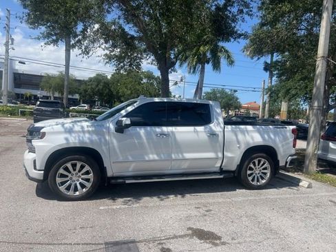 Used 2020 Chevrolet Silverado 1500 High Country AWD/4WD image 2
